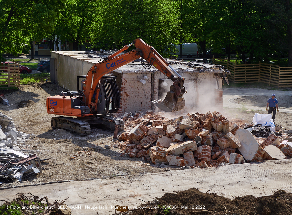12.05.2022 - Baustelle am Haus für Kinder in Neuperlach
